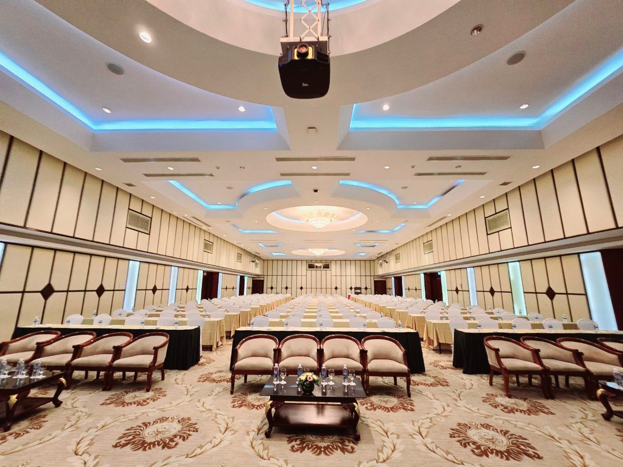 Meetings & Events - Phnom Penh Hotel — 3