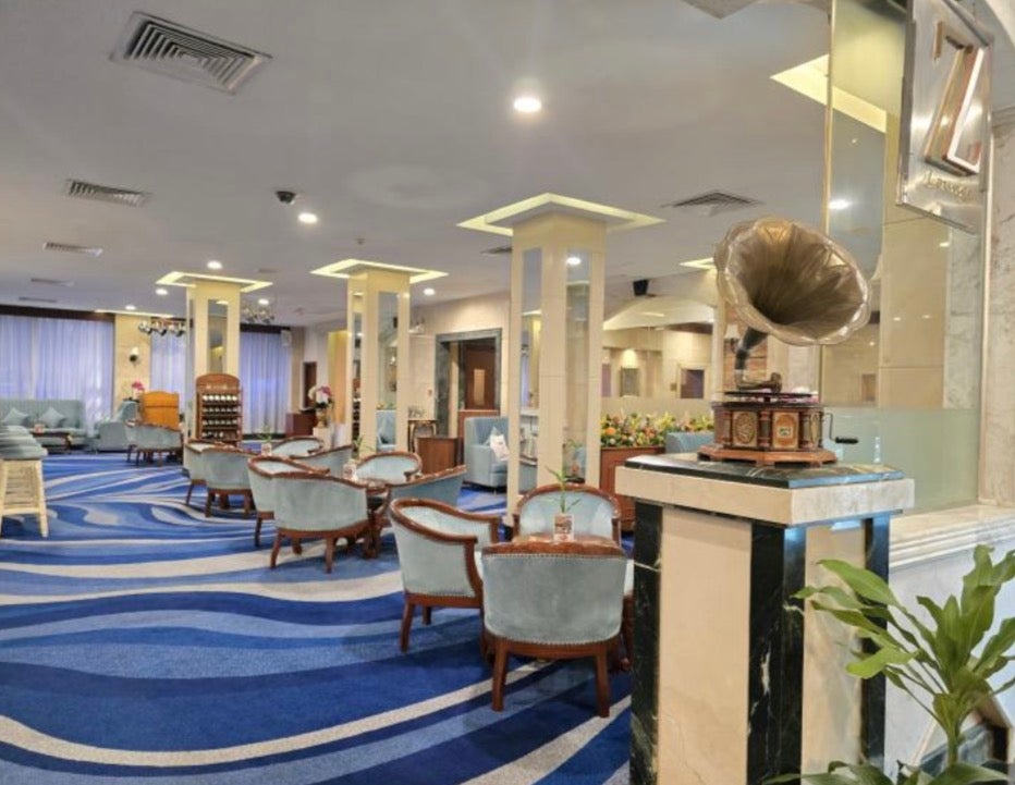 Zanith Lounge - Phnom Penh Hotel — 3